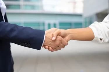 investor-relation-team-thumbnail-tbs-energy-utama.webp
